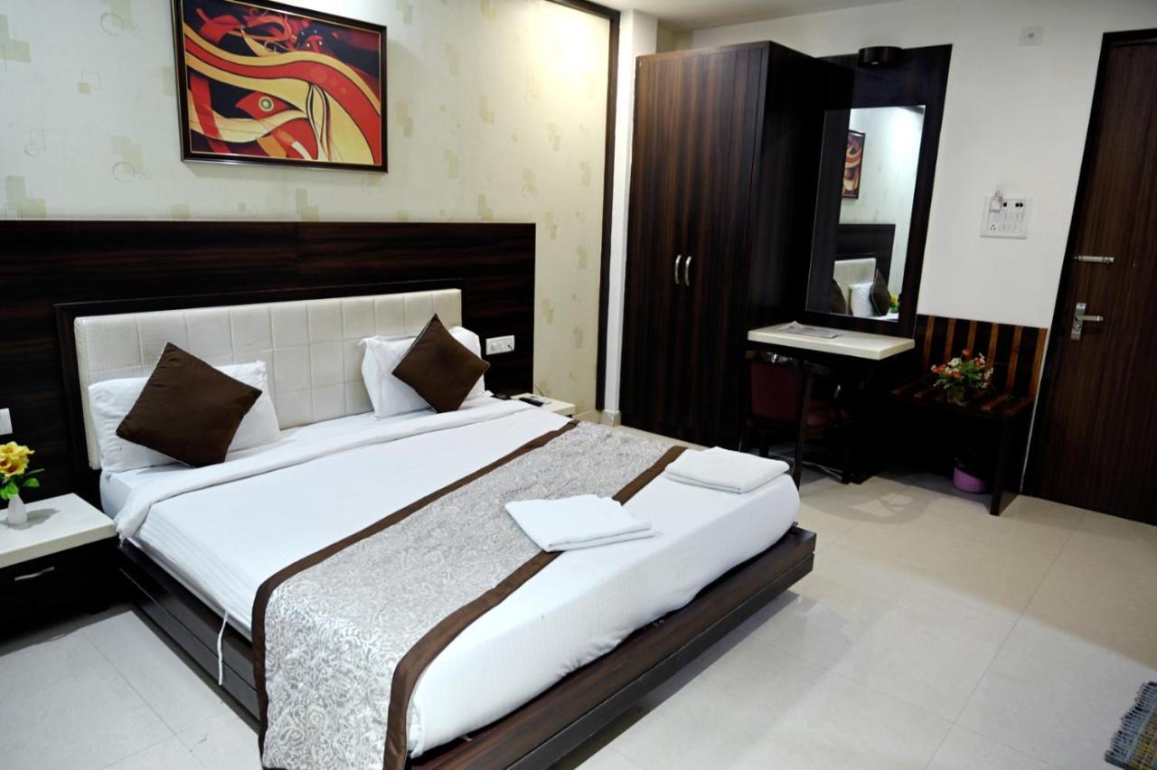 Hotel Badrika Inn Rewa Exterior photo